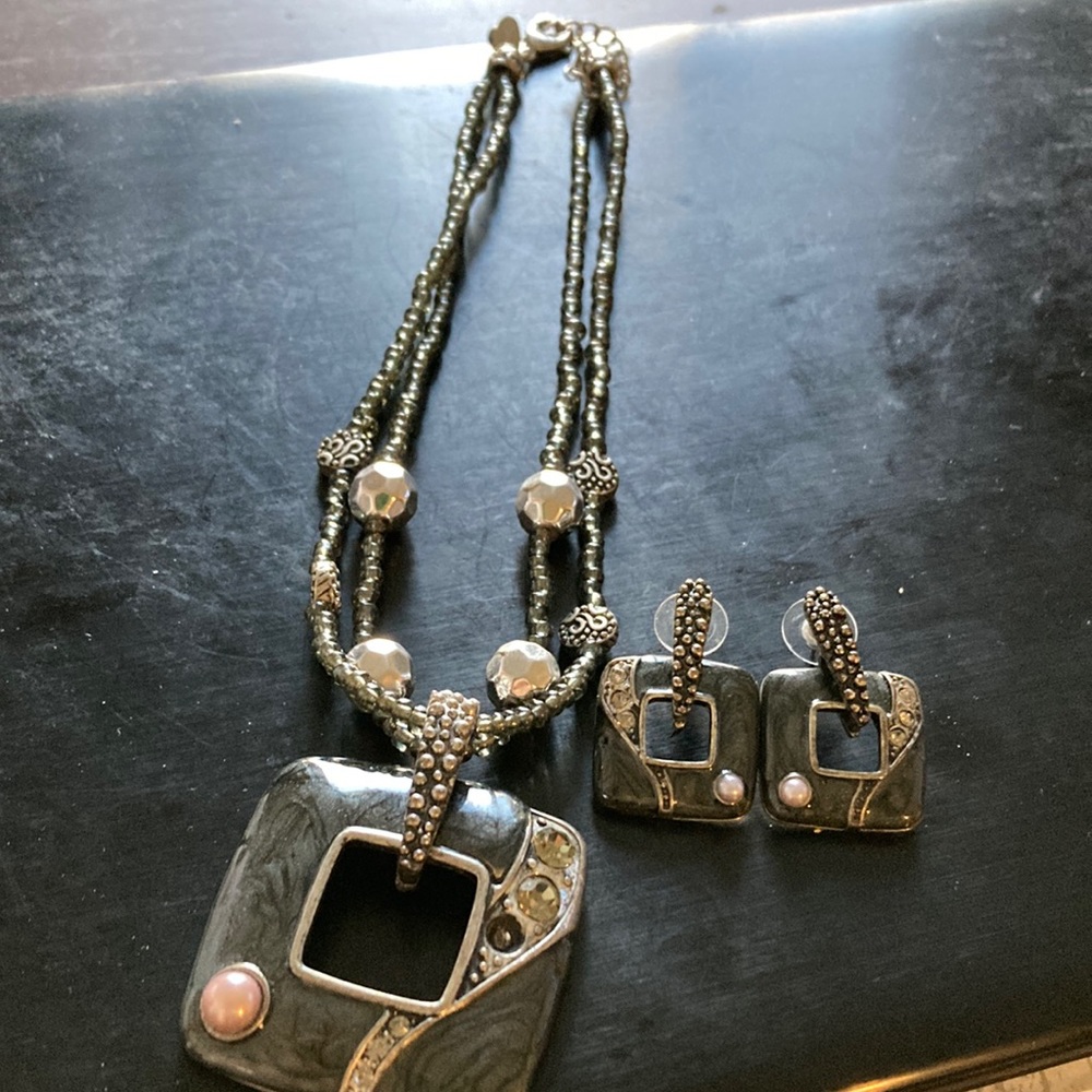 Statement Necklace With Earrings Bundle - image 1